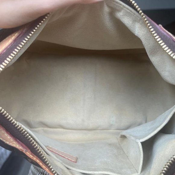 Authentic Louis Vuitton Monogram Etoile - Picture 14 of 16